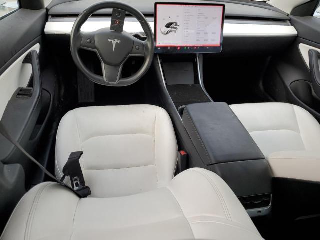 5YJ3E1EA3KF302621 Tesla MODEL 3