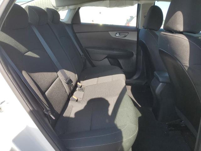 3KPF24AD2KE058201 KIA FORTE FE