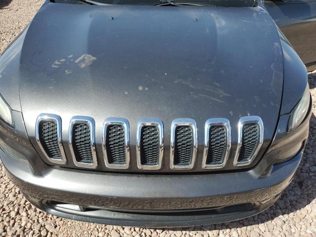1C4PJLCB8JD588394 Jeep Cherokee Latitude