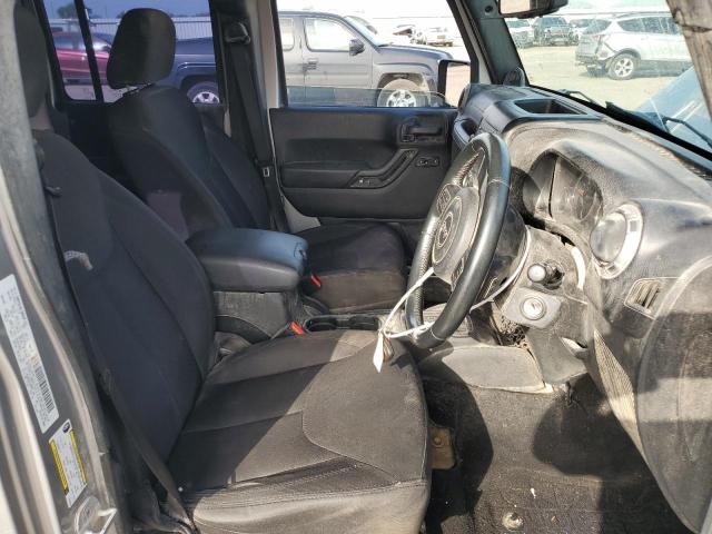 1C4BJWKG3EL328425 Jeep Wrangler Unlimited Sport