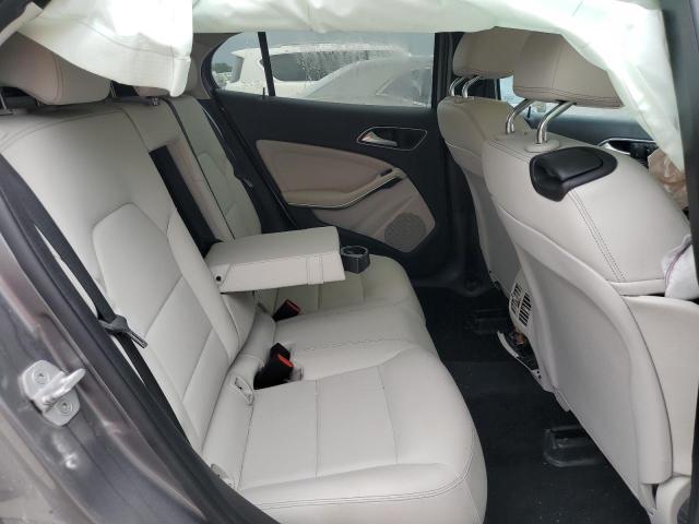 WDCTG4EB2GJ214240 Mercedes-Benz GLA 250