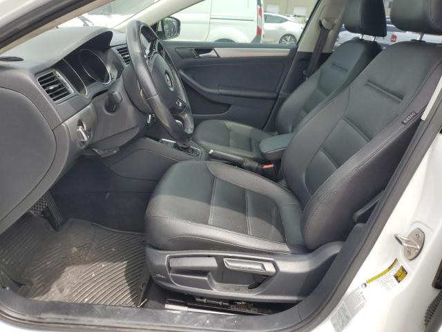 3VWDB7AJ6HM232796 Volkswagen JETTA SE