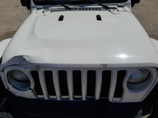 1C4HJXEN3KW516222 Jeep Wrangler Unlimited Sahara