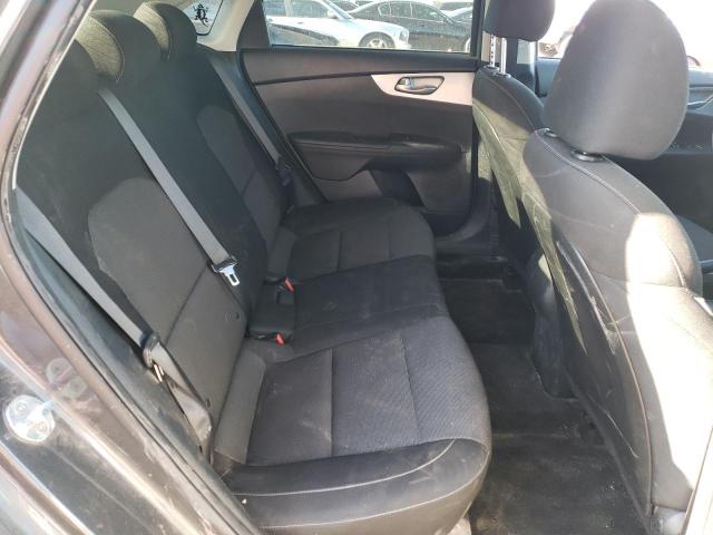 3KPF24AD7NE502810 KIA FORTE FE