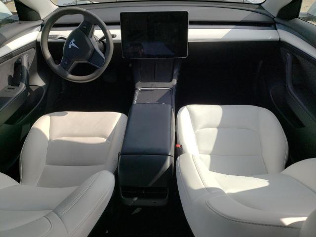 5YJ3E1EB2NF239444 Tesla 2022