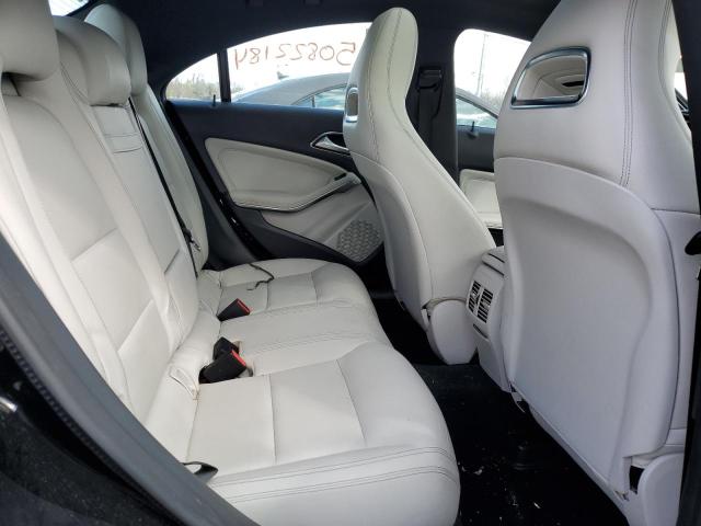 WDDSJ4GB8KN763027 Mercedes-Benz CLA 250 4MATIC