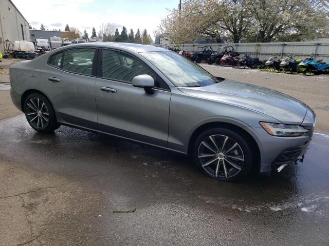 7JR102FK1MG094462 Volvo S60 T5 Momentum