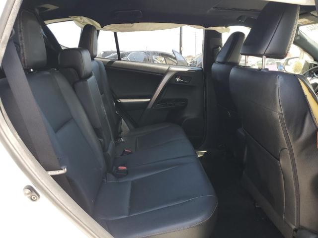 JTMNFREV7JJ751976 Toyota RAV4 SE