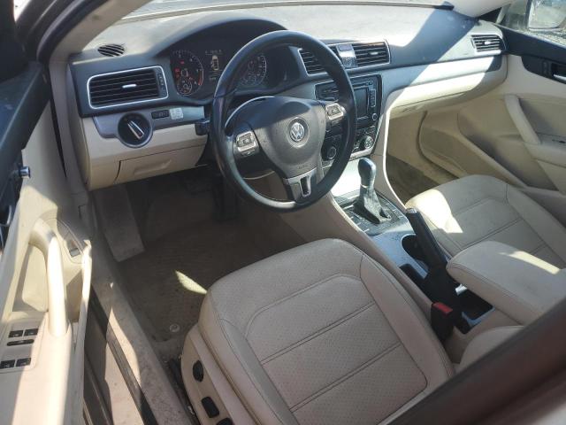 1VWBV7A38FC050533 Volkswagen PASSAT SE
