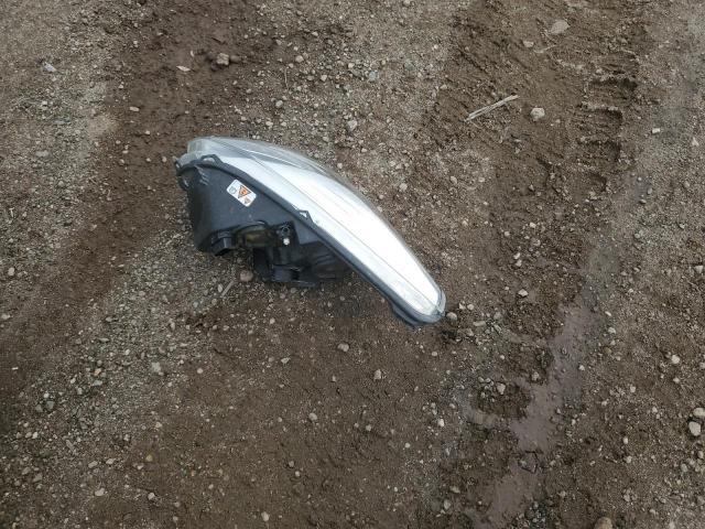 1FMCU0J95EUD71598 Ford Escape Titanium