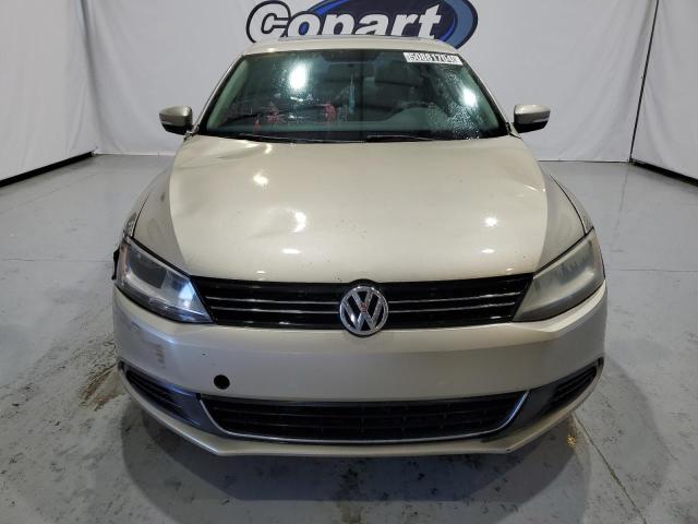 3VWD17AJ2EM336880 Volkswagen JETTA SE