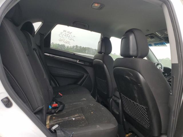 5XYKT3A63EG526953 KIA SORENTO LX