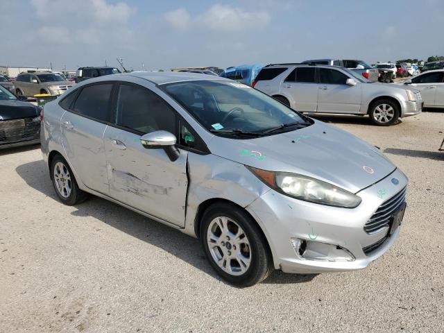 3FADP4BJ0FM158392 Ford FIESTA SE