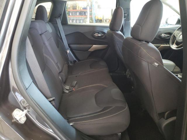 1C4PJMCS8HW622418 Jeep Cherokee Latitude