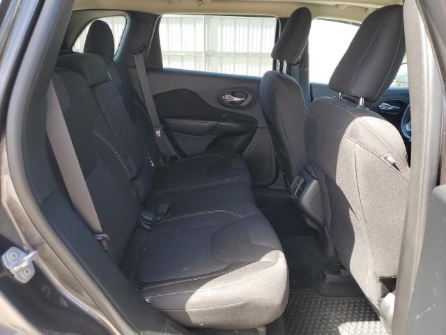1C4PJMCS1FW774375 Jeep Cherokee Latitude