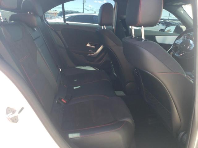W1K3G4EB1NJ372738 Mercedes-Benz A 220