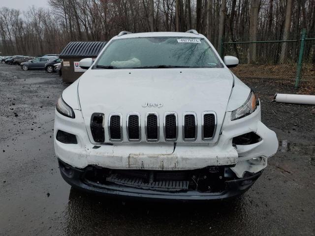 1C4PJMCB8HW649215 Jeep Cherokee Latitude