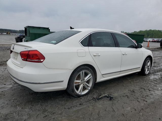 1VWBN7A30EC112019 Volkswagen PASSAT SE