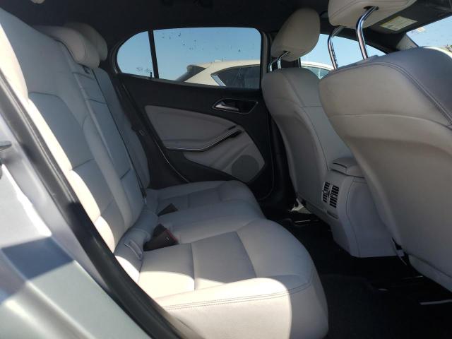 WDCTG4EBXKU005416 Mercedes-Benz GLA 250