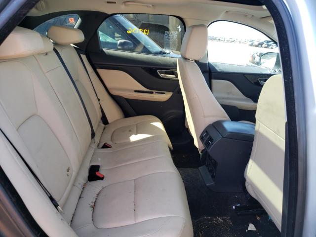 SADCJ2BN2HA492216 Jaguar F-pace Premium
