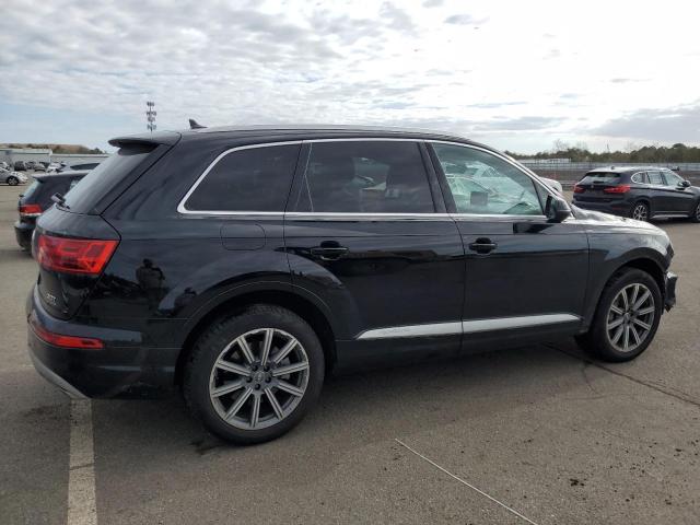 WA1LAAF76JD037675 Audi Q7 Premium Plus