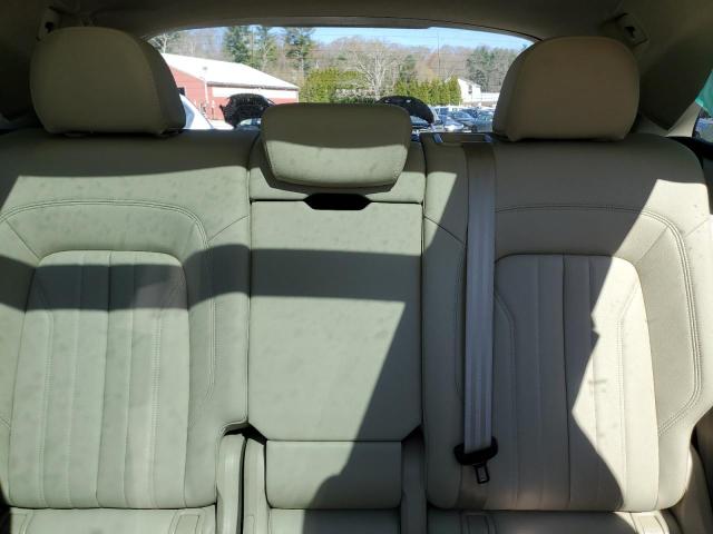 WA1BNAFY0J2226102 Audi Q5 Premium Plus
