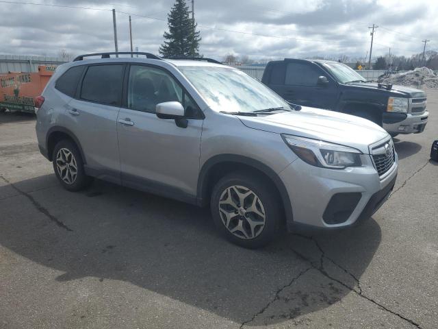 JF2SKAGC5KH461998 Subaru Forester Premium