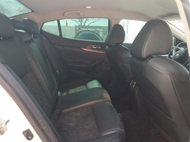 1N4AA6AP5HC444376 Nissan Maxima 3.5s