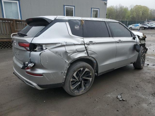 JA4J4UA81NZ029556 Mitsubishi Outlander Se