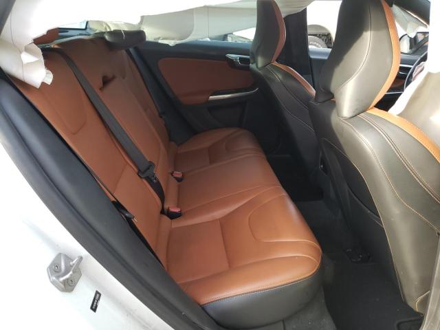 YV140MEMXF1256096 Volvo V60 Platinum