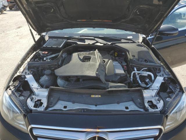 WDDZF4KB8HA069722 Mercedes-Benz E 300 4matic