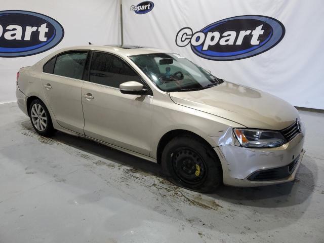 3VWD17AJ2EM336880 Volkswagen JETTA SE