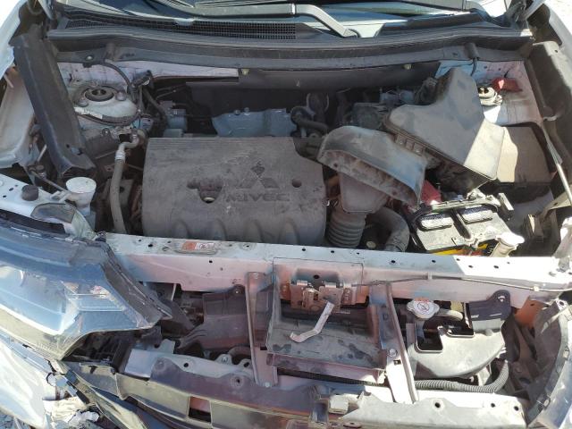 JA4AD3A32LZ046751 Mitsubishi Outlander Se