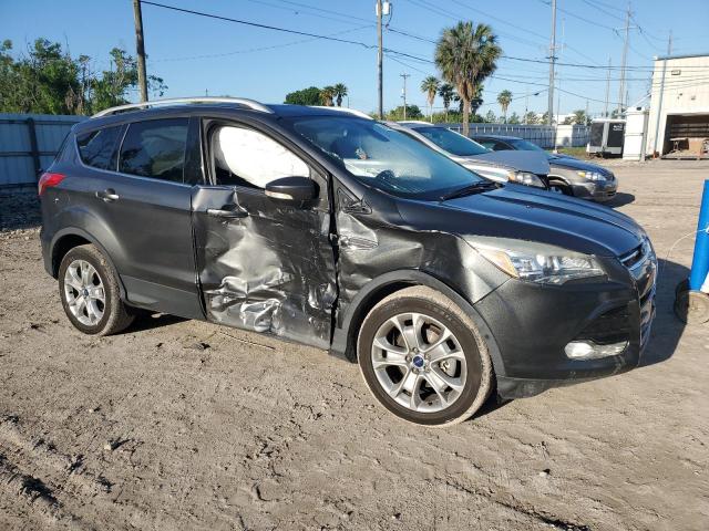 1FMCU0J90FUB92354 Ford Escape Titanium
