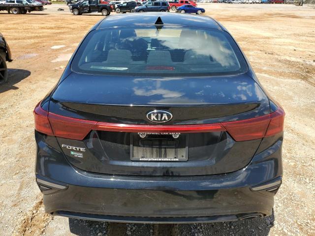 3KPF24AD3ME267580 KIA FORTE FE