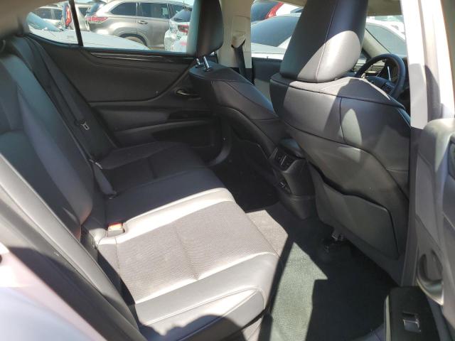 58ACA1C12NU014670 Lexus Es 300h Base