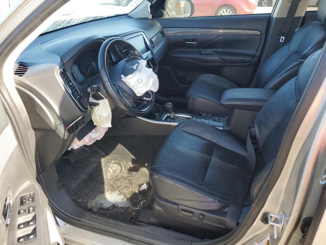 JA4AZ3A35KZ043083 Mitsubishi Outlander Se