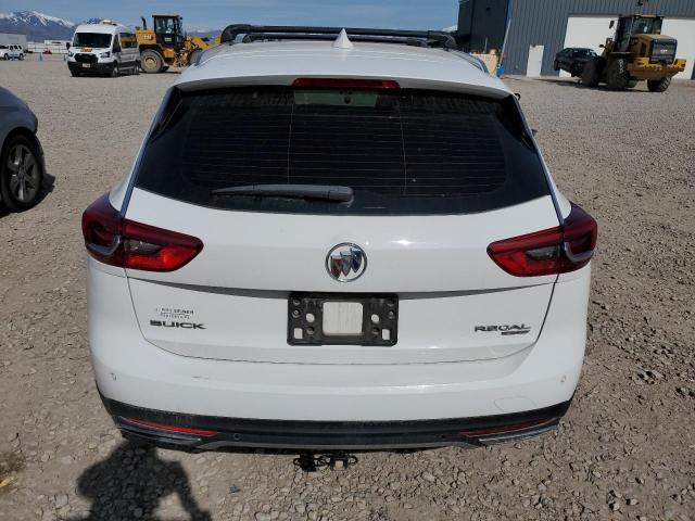 W04GV8SX7J1062381 Buick Regal Tourx Essence