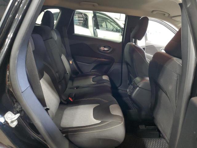 1C4PJLCB0EW148910 Jeep Cherokee Latitude