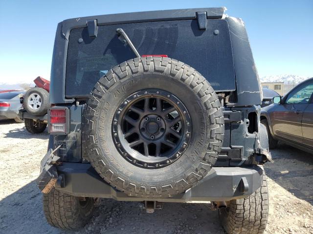 1C4BJWDGXJL835104 Jeep Wrangler Unlimited Sport