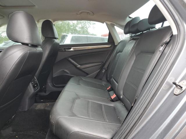 1VWGT7A38HC057612 Volkswagen PASSAT SE