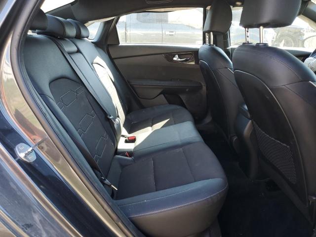 3KPF54AD3PE548581 KIA Forte Gt Line