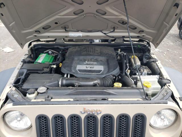 1C4BJWDG1GL318198 Jeep Wrangler Unlimited Sport
