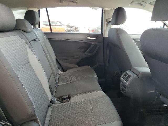 3VV1B7AX6LM053467 Volkswagen TIGUAN S
