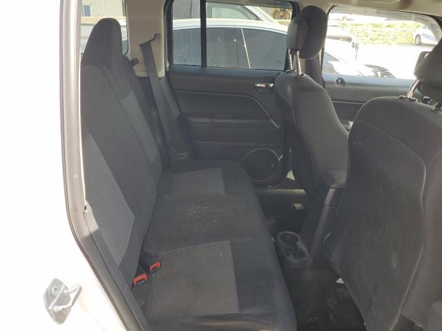 1C4NJPBB2FD418958 Jeep Patriot Sport