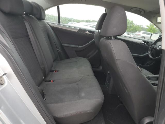 3VWD17AJ9FM244327 Volkswagen JETTA SE