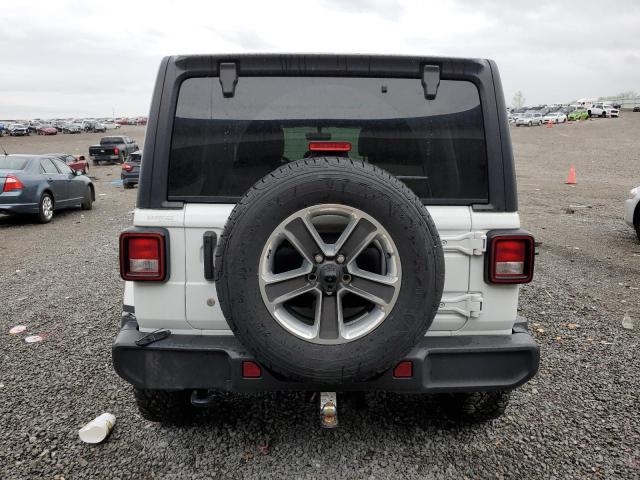 1C4HJXEN9JW325757 Jeep Wrangler Unlimited Sahara