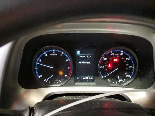 JTMBFREV2HJ702987 Toyota RAV4 LE
