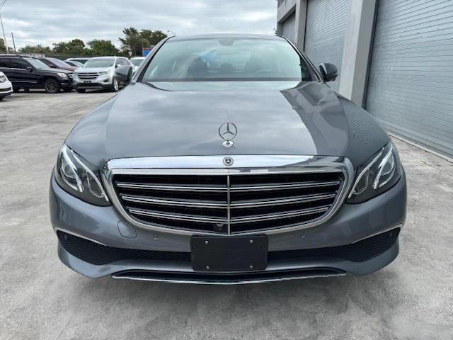 WDDZF4KB5KA510570 Mercedes-Benz E 300 4matic