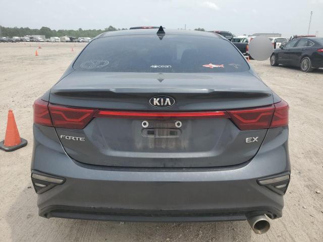 3KPF54AD0ME396240 KIA FORTE EX